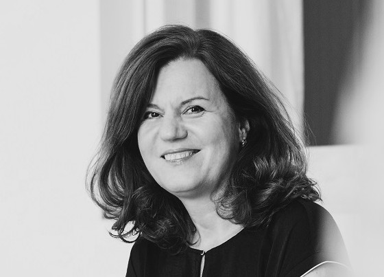 DR.A DORIS MALISCHNIG